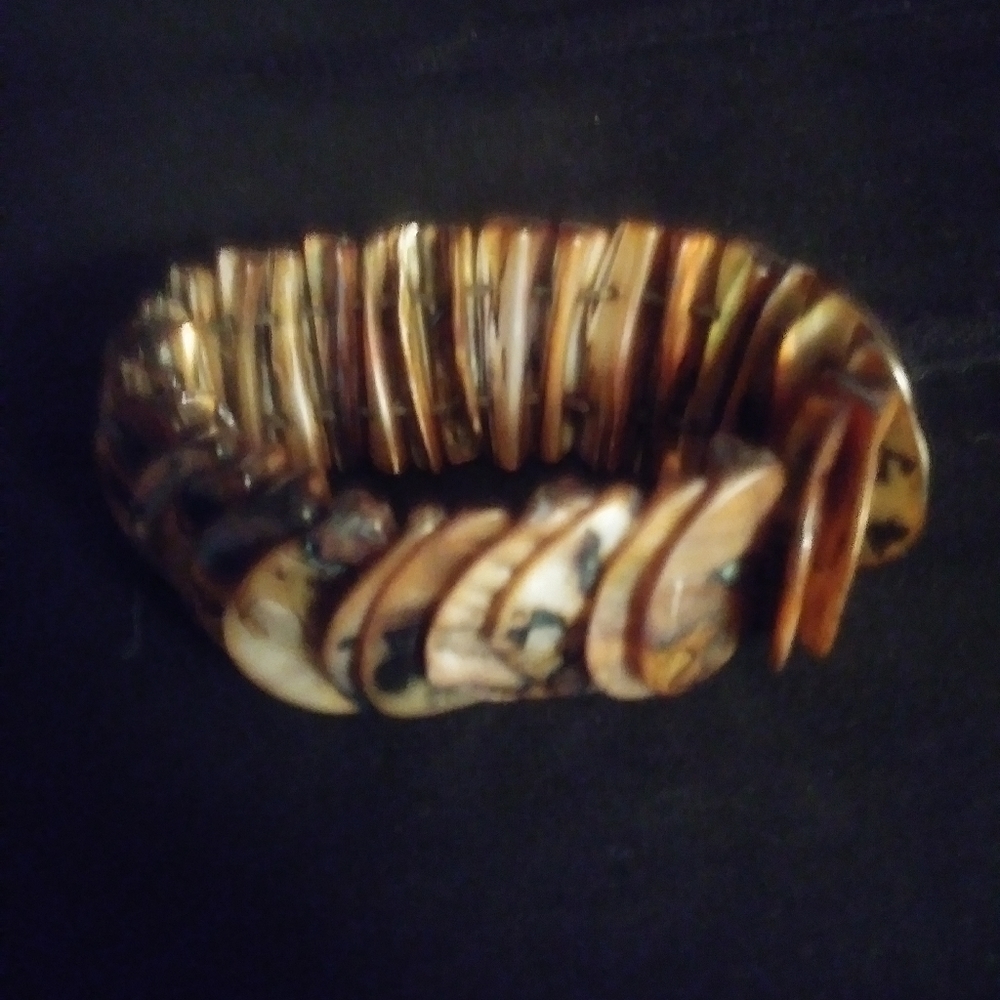 Mother of pearl bracelet